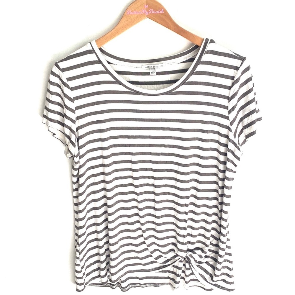 Green Envelope Women’s Short Sleeved, Striped Gray & White Top, Size L